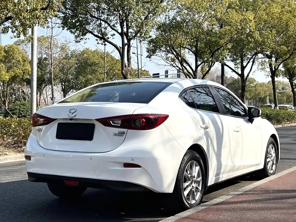 Mazda Mazda 3 Axela 2017 Sedan 1.5L Automatic Luxury Edition China V 2017 - thumbnail 10