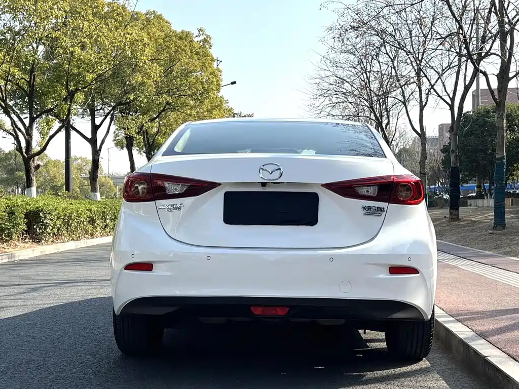 Mazda Mazda 3 Axela 2017 Sedan 1.5L Automatic Luxury Edition China V 2017 - thumbnail 11
