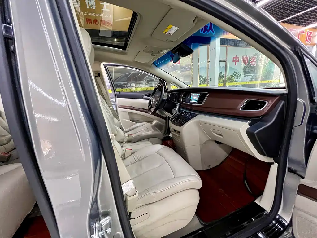 Buick Buick GL8 2017 25S Luxury Edition China V 2019 - thumbnail 15