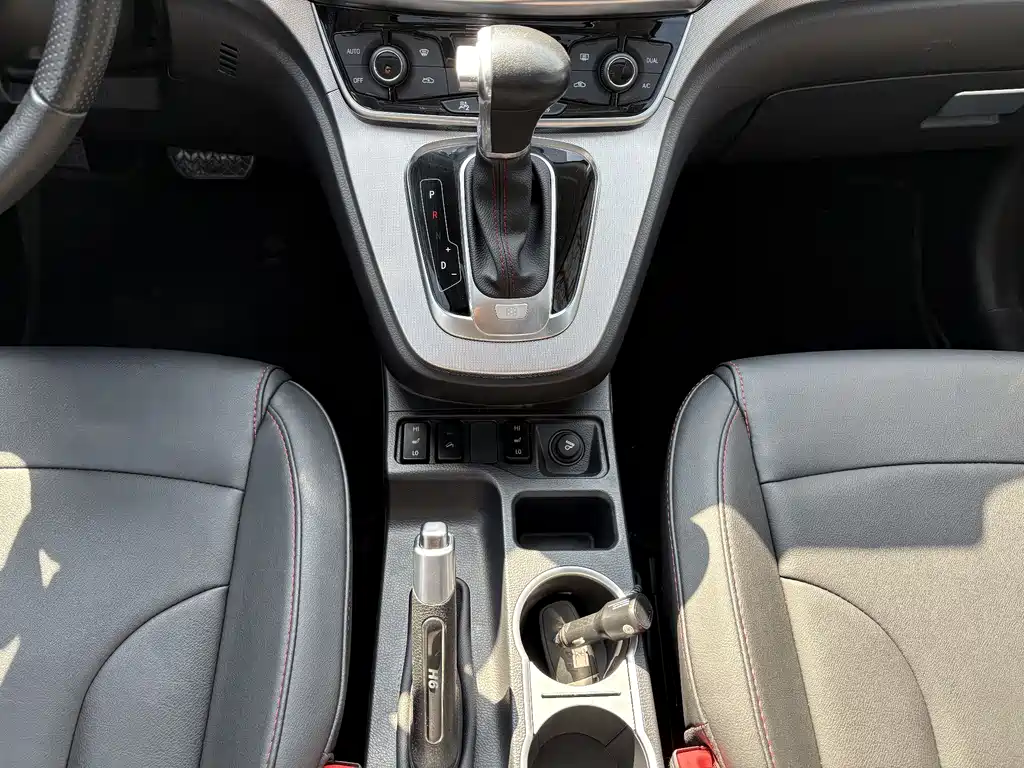Haval Haval H6 2017 Blue Label Sport Edition 1.5T Automatic 2WD Luxury Model 2017 - thumbnail 10