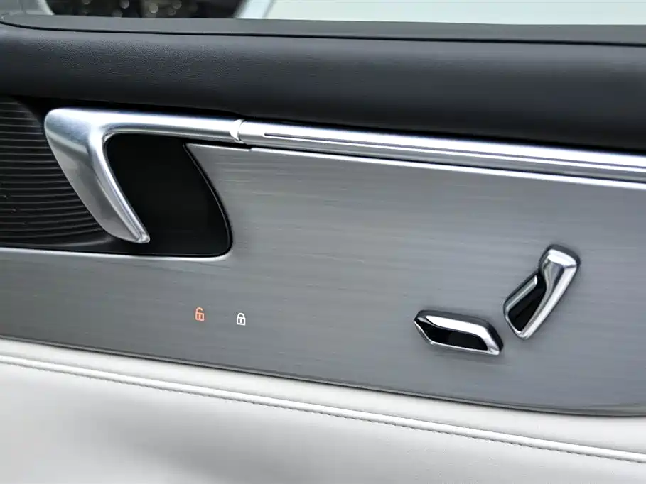 Buick Buick GL8 New Energy 2024 Landtrek Luxury Edition 7-seater 2024 - thumbnail 28