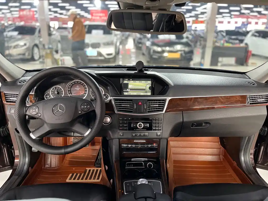 Mercedes-Benz Mercedes-Benz E-Class 2012 E 300 L Elegant 2012 - thumbnail 9