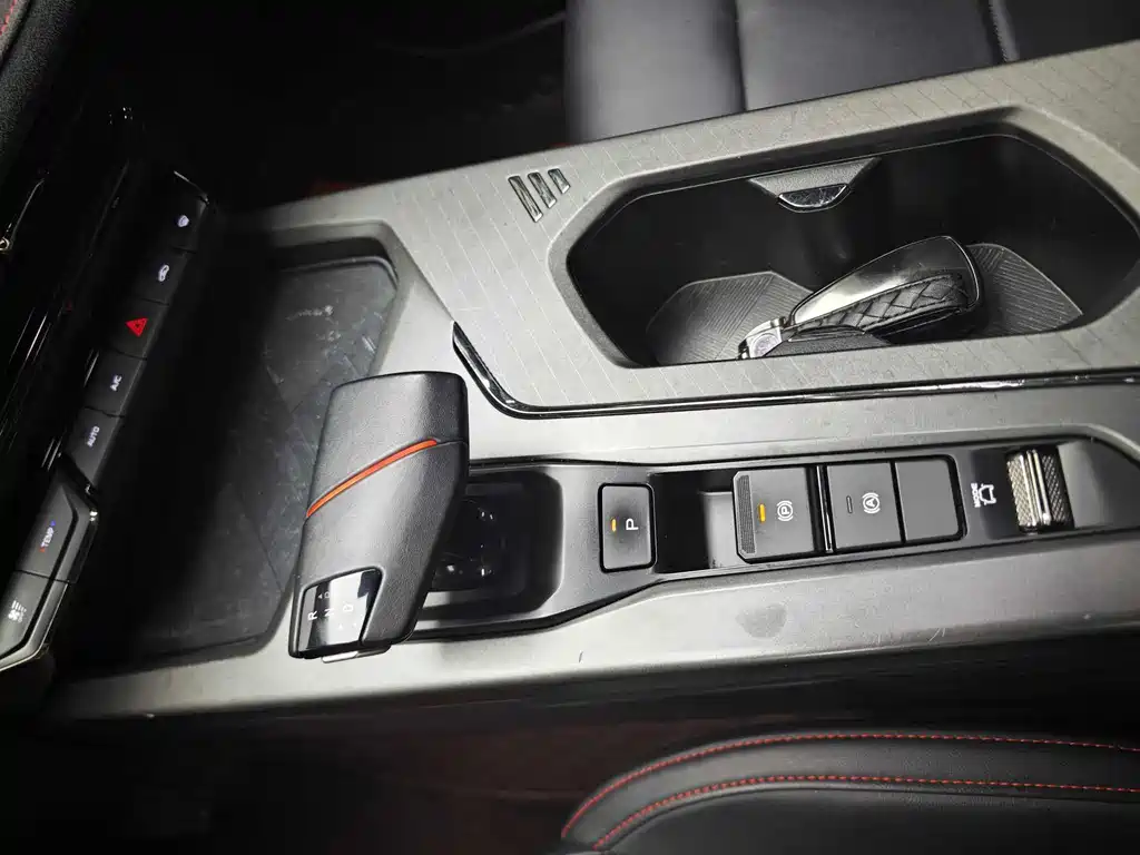 Changan Oushang Changan Oushang X5 PLUS 2023 Model Facelift 1.5T DCT Excellence Edition 2023 - thumbnail 10