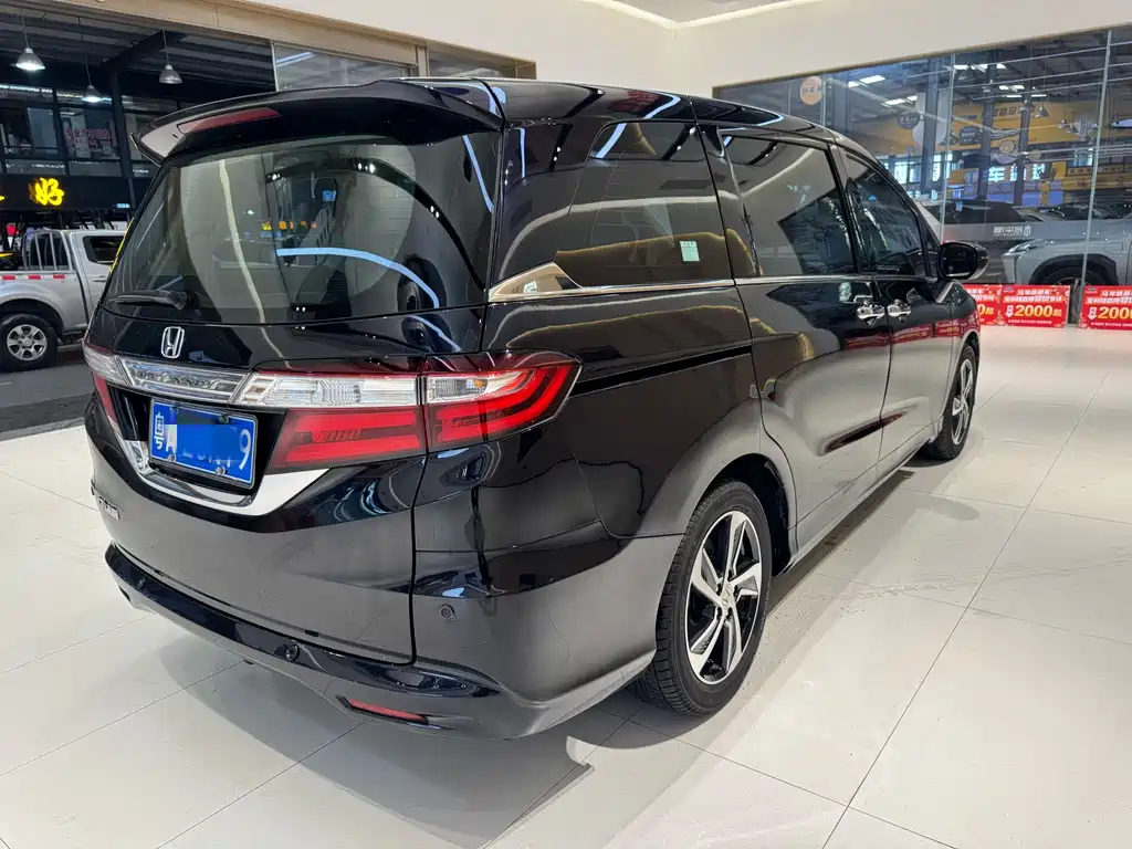 Honda Honda Odyssey 2017 2.4L Luxury Edition 2017 - thumbnail 6