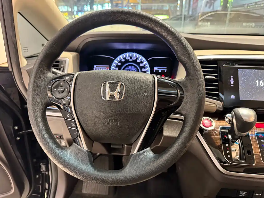 Honda Honda Odyssey 2017 2.4L Luxury Edition 2017 - thumbnail 9