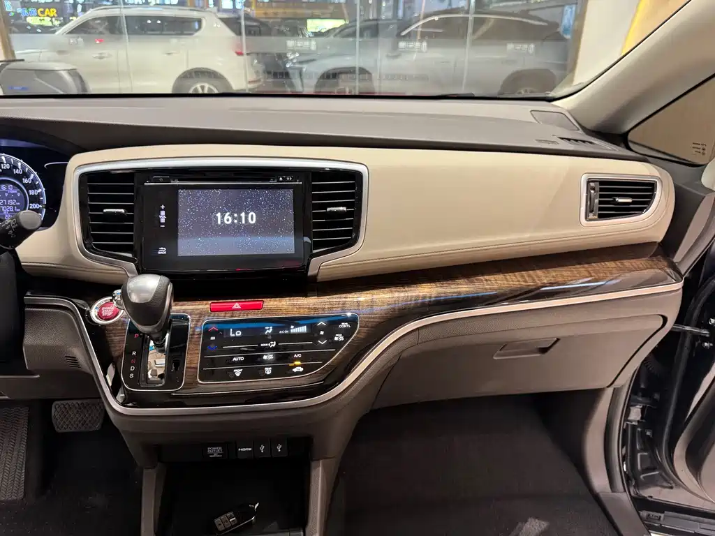 Honda Honda Odyssey 2017 2.4L Luxury Edition 2017 - thumbnail 10