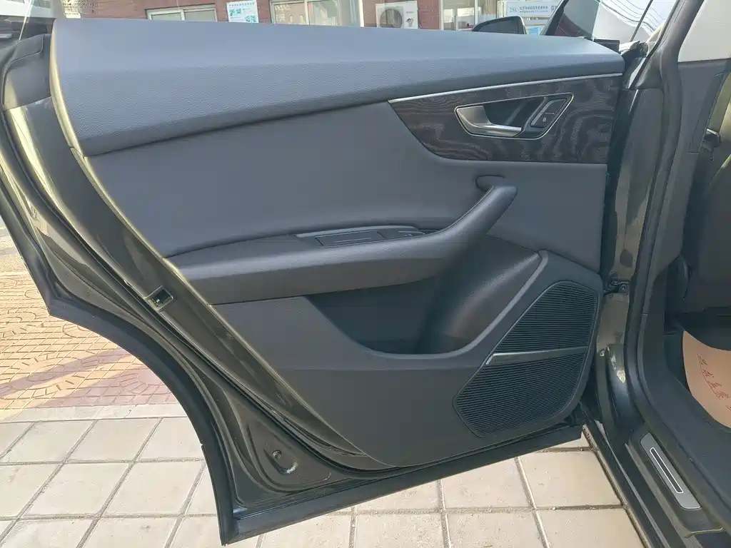 Audi Audi Q8 2019 55 TFSI Premium Dynamic Edition 2020 - thumbnail 16