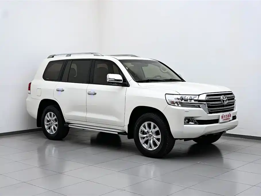 Toyota Land Cruiser (Imported) 2017 Model 4.0L Automatic 2017 - thumbnail 4