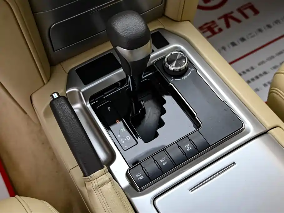 Toyota Land Cruiser (Imported) 2017 Model 4.0L Automatic 2017 - thumbnail 20