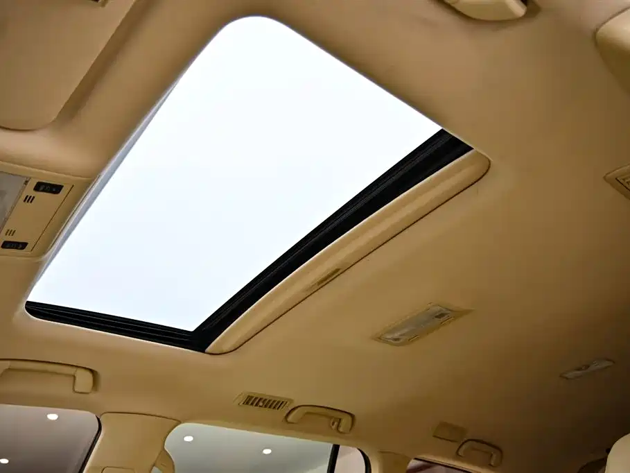 Toyota Land Cruiser (Imported) 2017 Model 4.0L Automatic 2017 - thumbnail 30