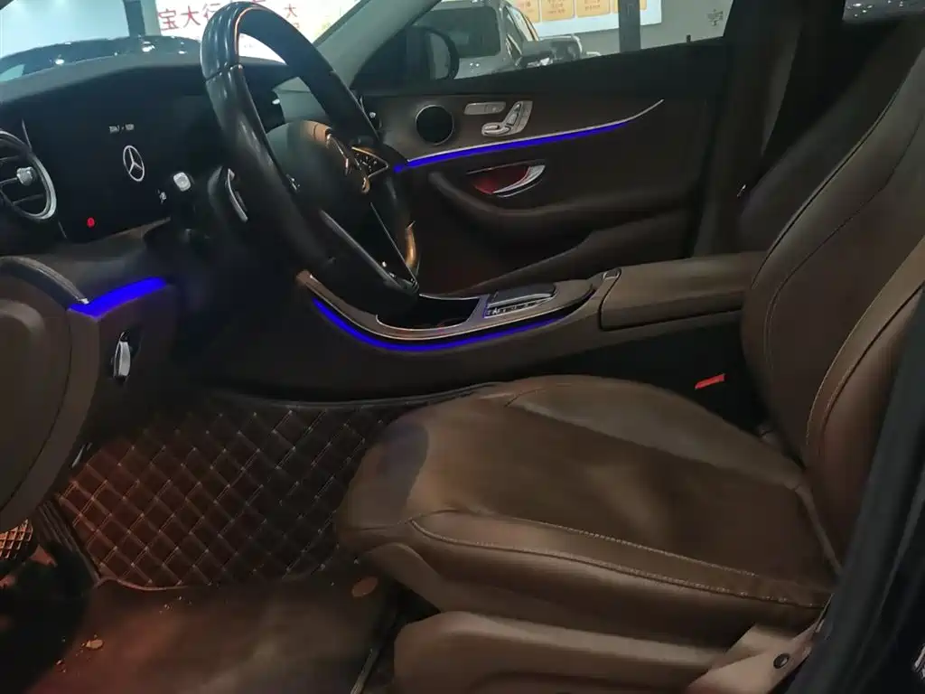 Mercedes-Benz Mercedes-Benz E-Class 2021 Model Year Facelift E 300 L Fashion Edition 2021 - thumbnail 4