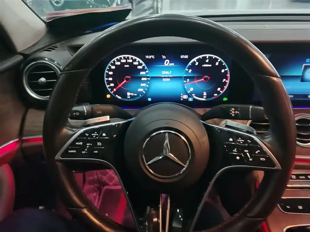Mercedes-Benz Mercedes-Benz E-Class 2021 Model Year Facelift E 300 L Fashion Edition 2021 - thumbnail 6