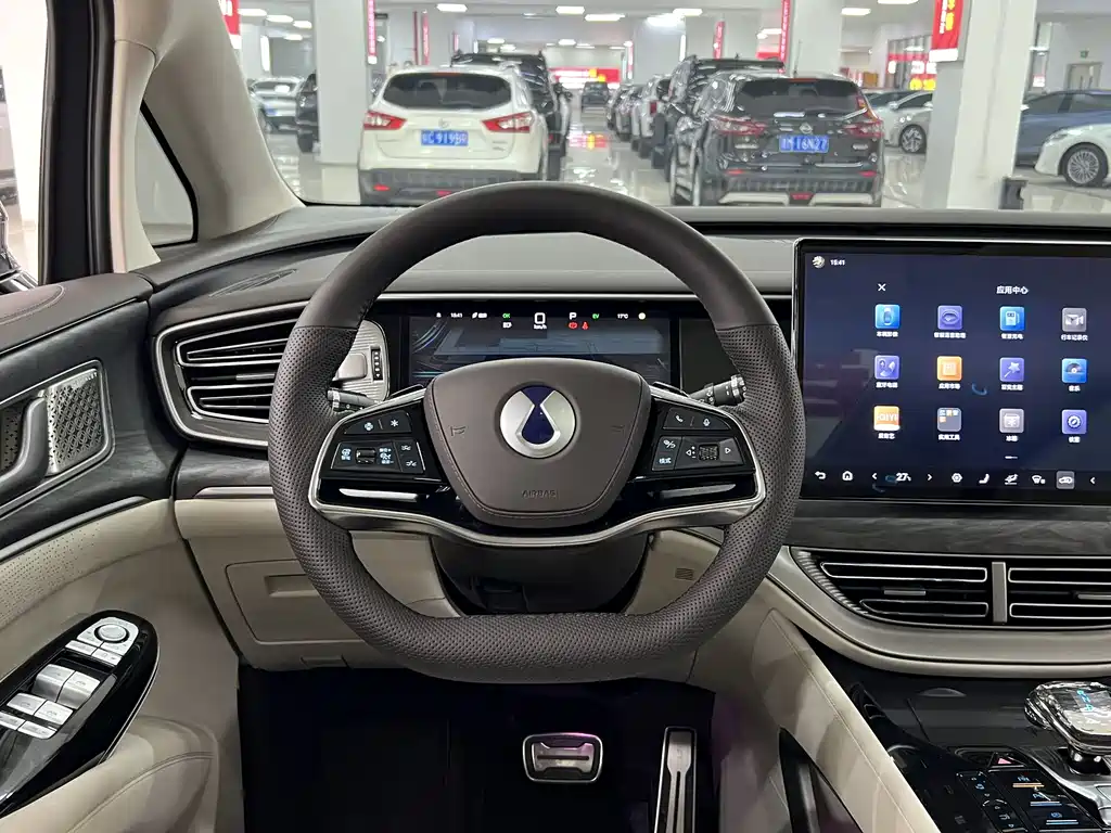 Denza DENZA D9 2025 DM-i Intelligent Driving Edition 1020 AWD Premium Model 2025 - thumbnail 8