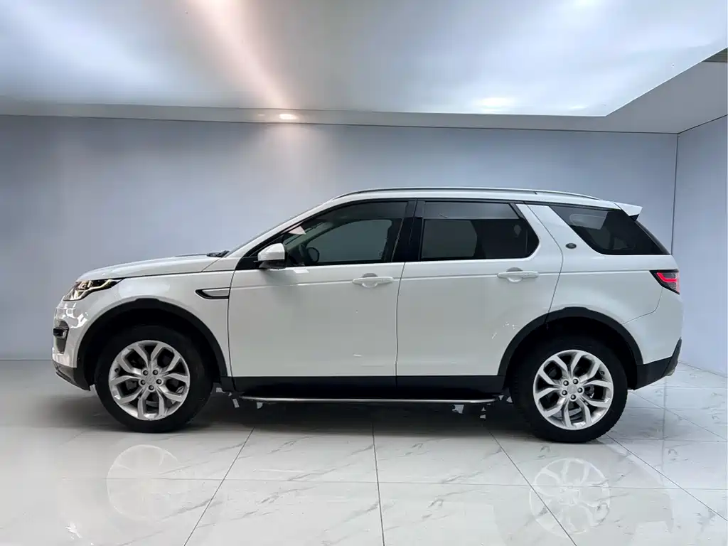 Land Rover Discovery Sport 2018 240PS HSE 2019 - thumbnail 4