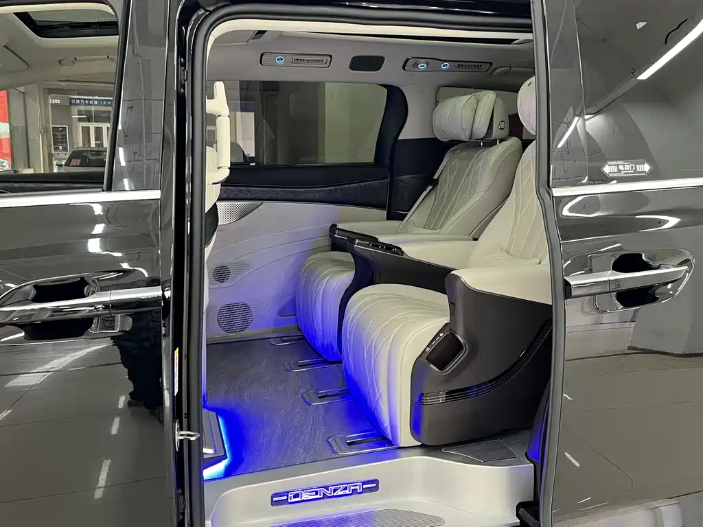 Denza DENZA D9 2025 DM-i Intelligent Driving Edition 1020 AWD Premium Model 2025 - thumbnail 14