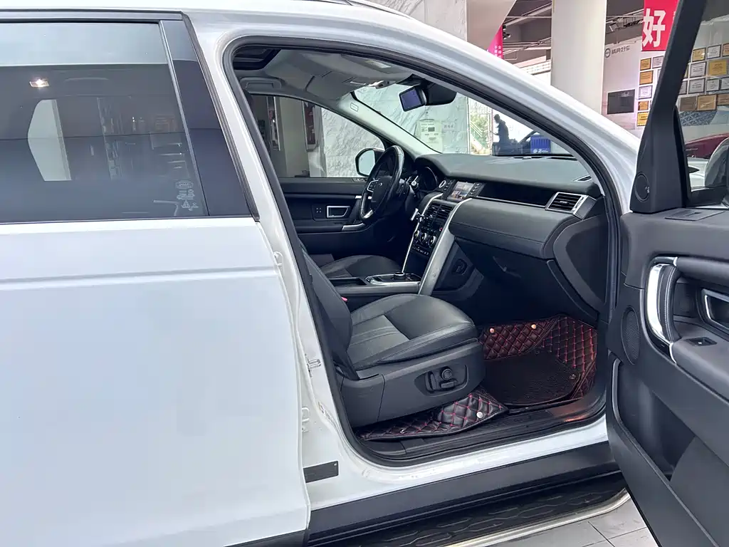 Land Rover Discovery Sport 2018 240PS HSE 2019 - thumbnail 10