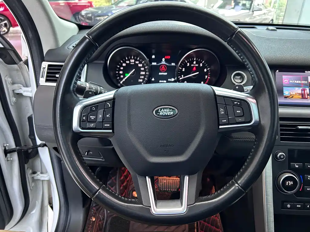 Land Rover Discovery Sport 2018 240PS HSE 2019 - thumbnail 16