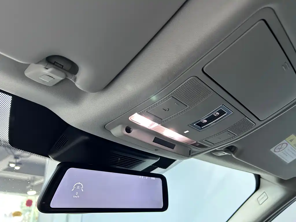 Land Rover Discovery Sport 2018 240PS HSE 2019 - thumbnail 19