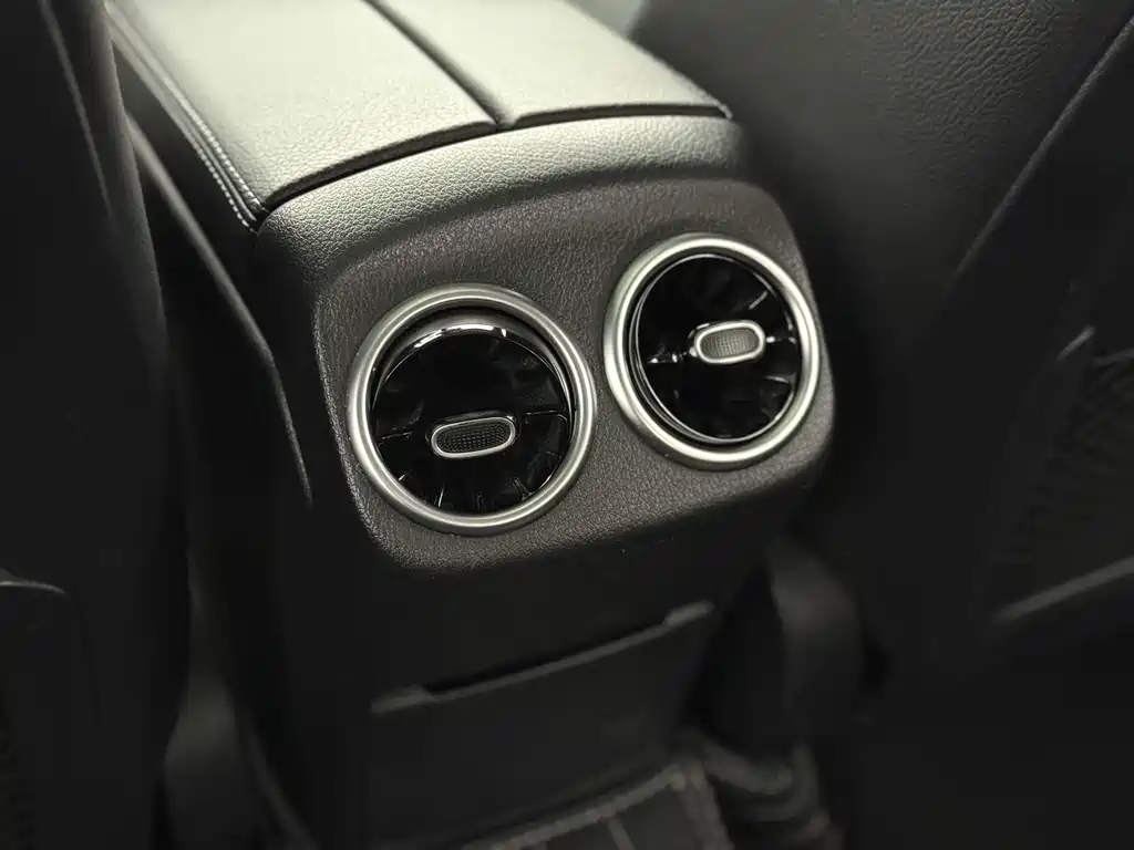 Mercedes-Benz Mercedes-Benz A-Class 2020 A 200 L Sport Sedan 2020 - thumbnail 10