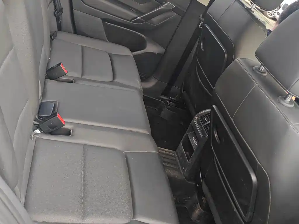 Volkswagen Volkswagen Golf嘉旅 2019 280TSI Automatic Watchful Edition国VI  Wait, I need to provide only the internationally accepted model name without the additional descriptors. The core model is:  Volkswagen Golf Sportsvan 2019 - thumbnail 6