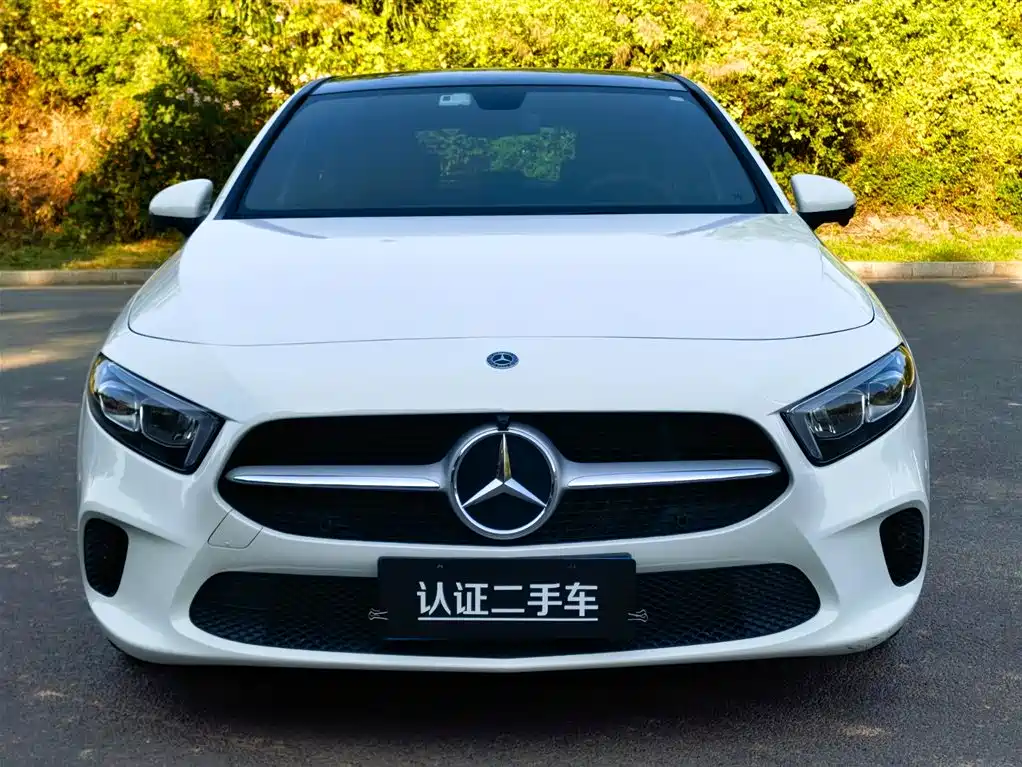 Mercedes-Benz Mercedes-Benz A-Class 2019 A 200 Sport Edition 2020 - thumbnail 2