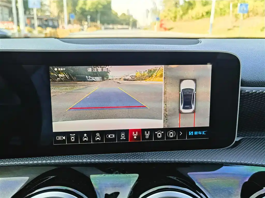 Mercedes-Benz Mercedes-Benz A-Class 2019 A 200 Sport Edition 2020 - thumbnail 14