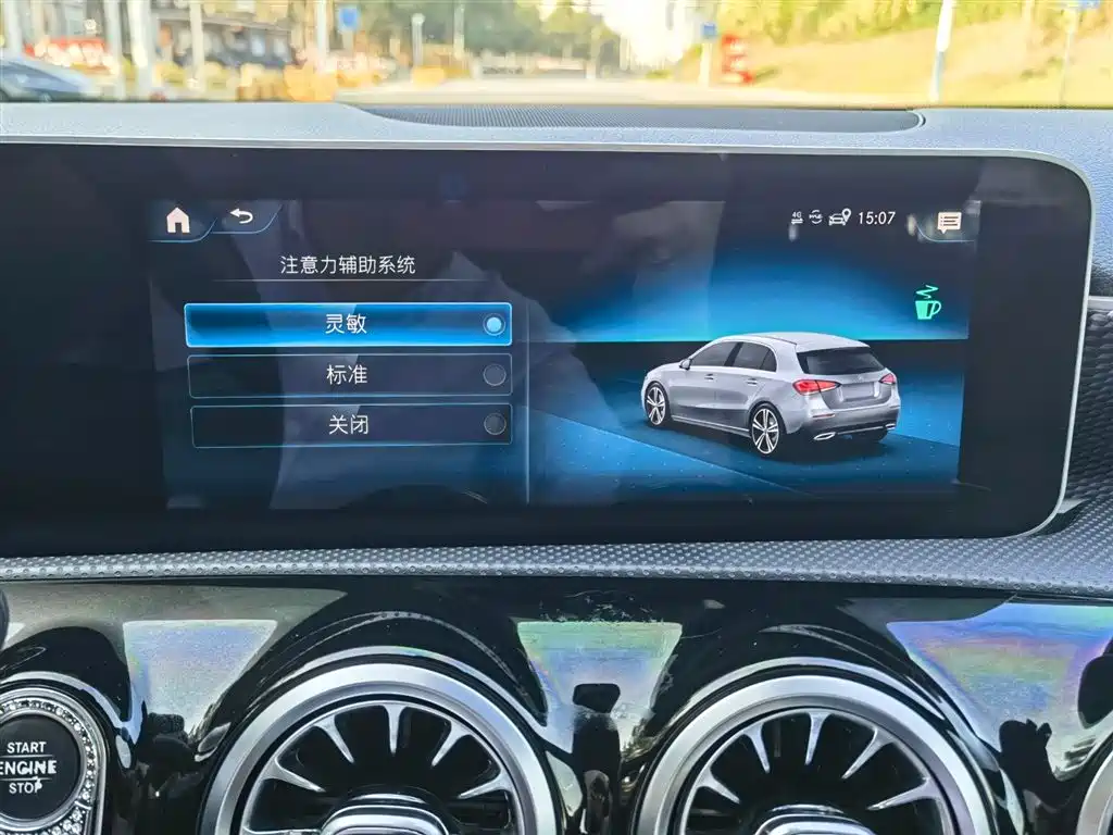Mercedes-Benz Mercedes-Benz A-Class 2019 A 200 Sport Edition 2020 - thumbnail 20
