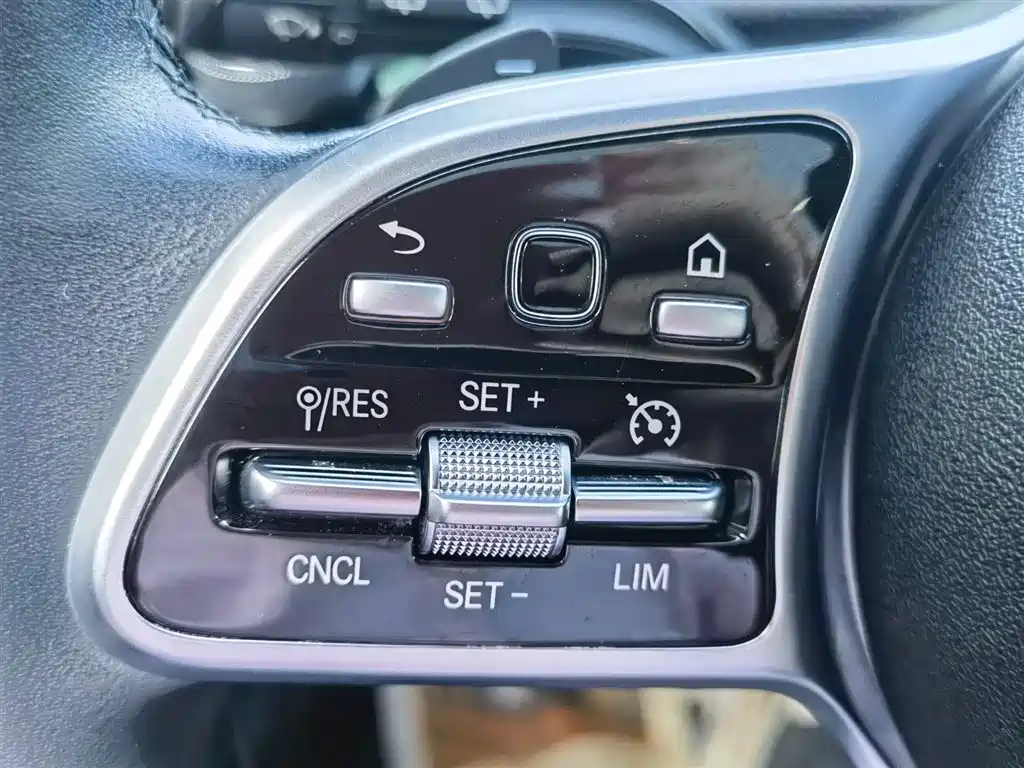 Mercedes-Benz Mercedes-Benz A-Class 2019 A 200 Sport Edition 2020 - thumbnail 27
