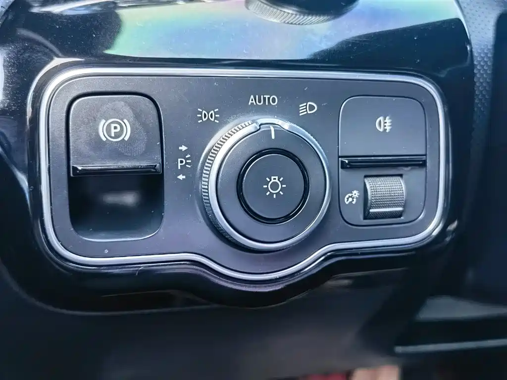 Mercedes-Benz Mercedes-Benz A-Class 2019 A 200 Sport Edition 2020 - thumbnail 29