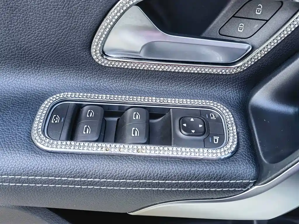 Mercedes-Benz Mercedes-Benz A-Class 2019 A 200 Sport Edition 2020 - thumbnail 30