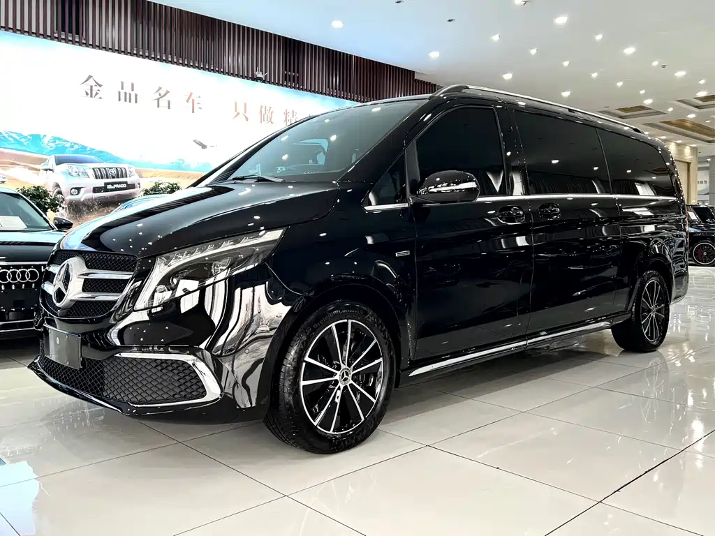 Mercedes-Benz Mercedes-Benz V-Class 2022 V 260 L Long Wheelbase Premium Edition 2024 - thumbnail 2