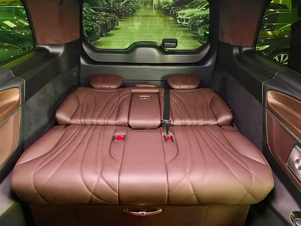 Mercedes-Benz Mercedes-Benz V-Class 2022 V 260 L Long Wheelbase Premium Edition 2024 - thumbnail 12