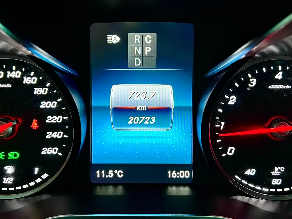 Mercedes-Benz Mercedes-Benz V-Class 2022 V 260 L Long Wheelbase Premium Edition 2024 - thumbnail 15