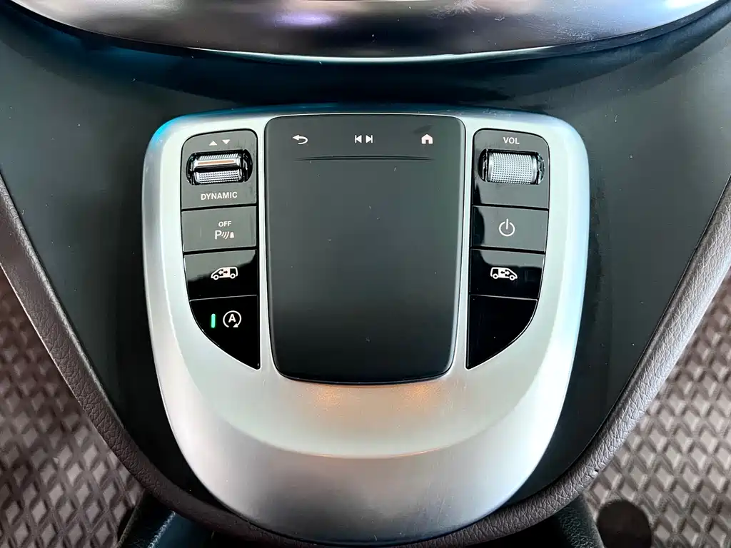 Mercedes-Benz Mercedes-Benz V-Class 2022 V 260 L Long Wheelbase Premium Edition 2024 - thumbnail 19