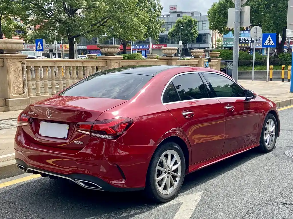Mercedes-Benz Mercedes-Benz A-Class 2022 Facelift A 200 L Sport Sedan Fashion Edition 2022 - thumbnail 9