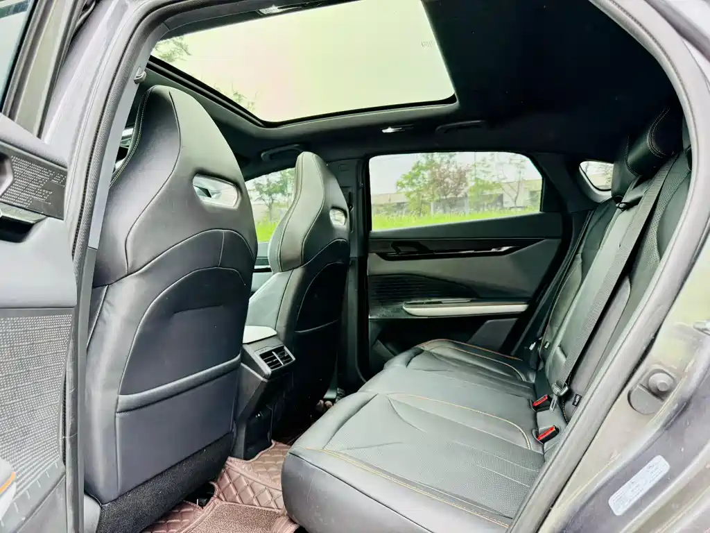 Changan Changan UNI-V 2022 1.5T Premium Edition 2022 - thumbnail 6