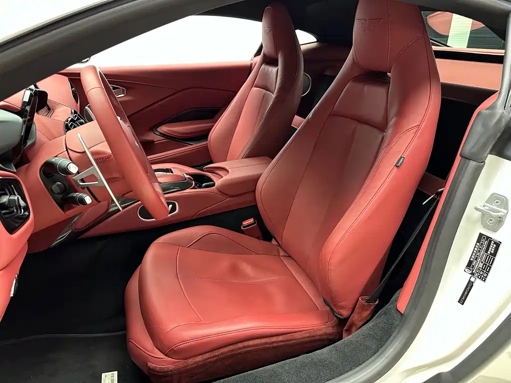 Aston Martin Aston Martin V8 Vantage 2022 4.0L V8 Coupe 2022 - thumbnail 6