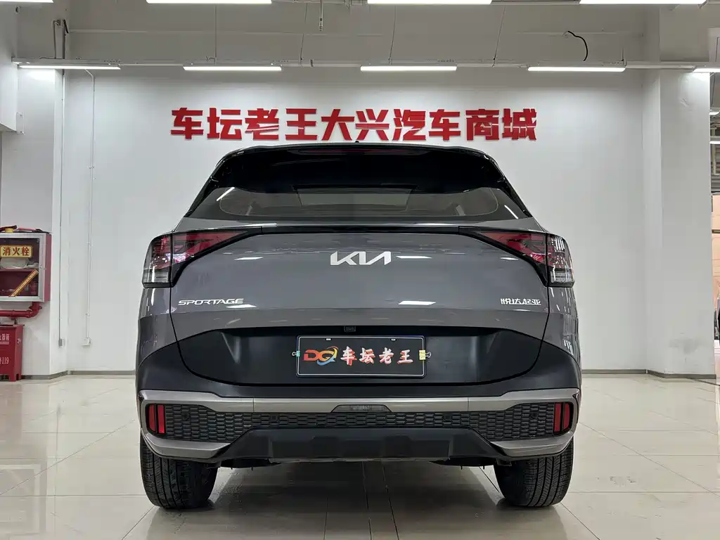 Kia Sorento 2023 2.0T FWD Premium Edition 2024 - thumbnail 5