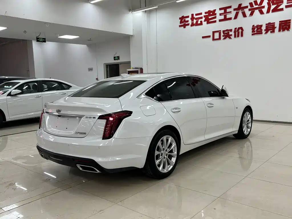 Cadillac Cadillac CT5 2023 28T Luxury (Standard) 2024 - thumbnail 4