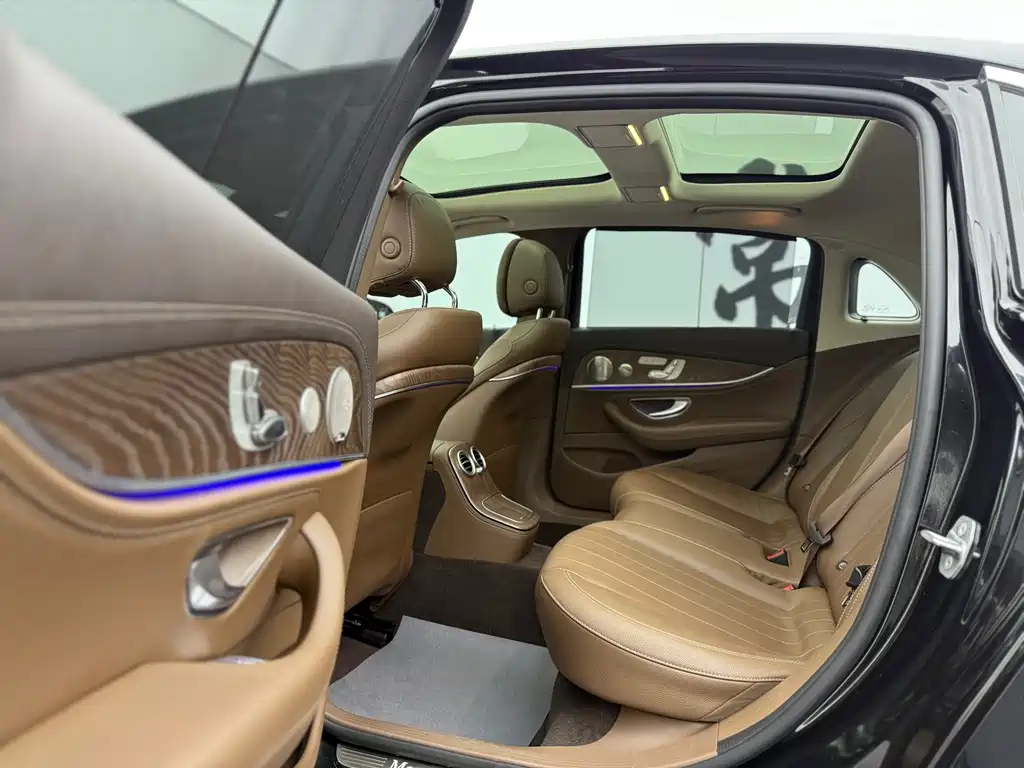 Mercedes-Benz Mercedes-Benz E-Class 2023 E 300 L Luxury Model 2024 - thumbnail 6