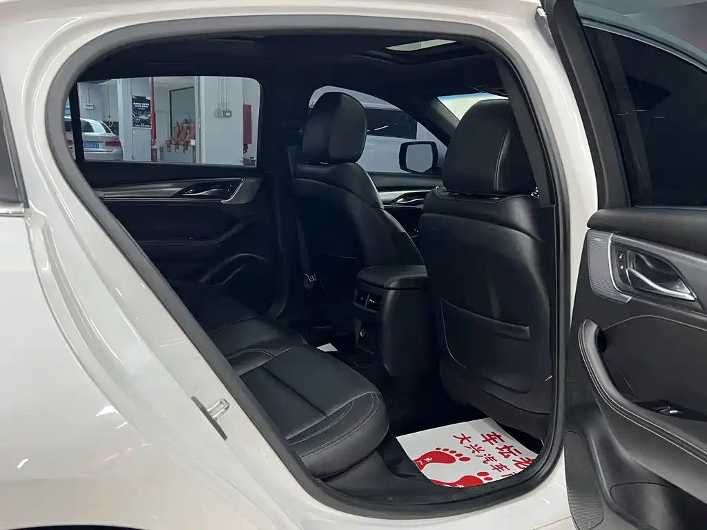 Cadillac Cadillac CT5 2023 28T Luxury (Standard) 2024 - thumbnail 15