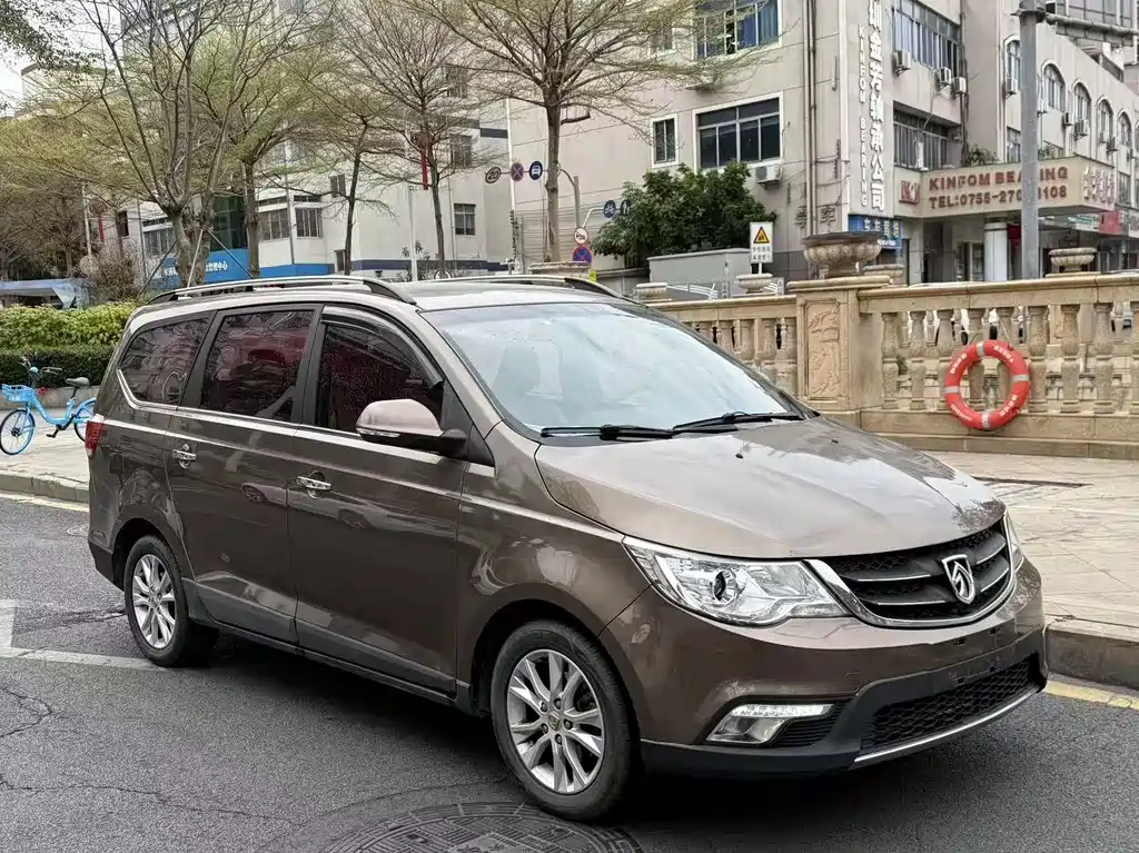 Baojun Baojun 730 2014 1.5L Manual Luxury Navigation ESP Version 7-seater 2015 - thumbnail 5