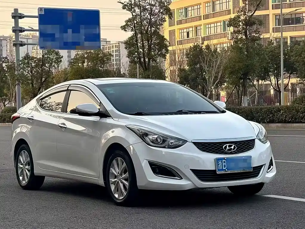Hyundai Elantra 2016 1.6L Automatic Intelligent Edition 2016 - thumbnail 3