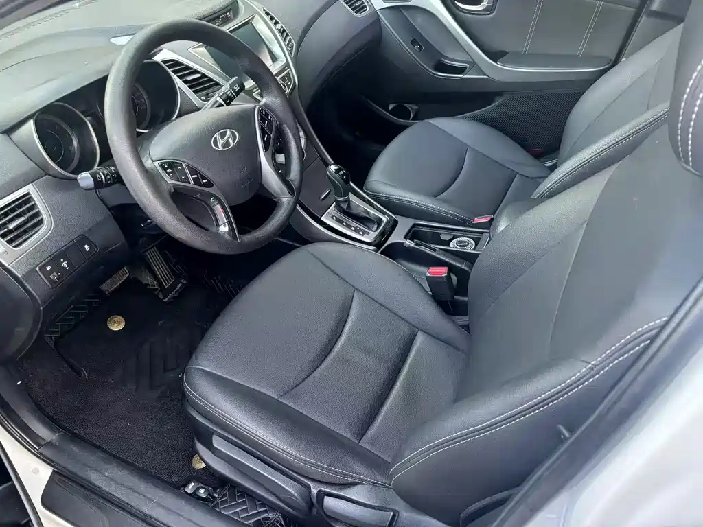 Hyundai Elantra 2016 1.6L Automatic Intelligent Edition 2016 - thumbnail 8