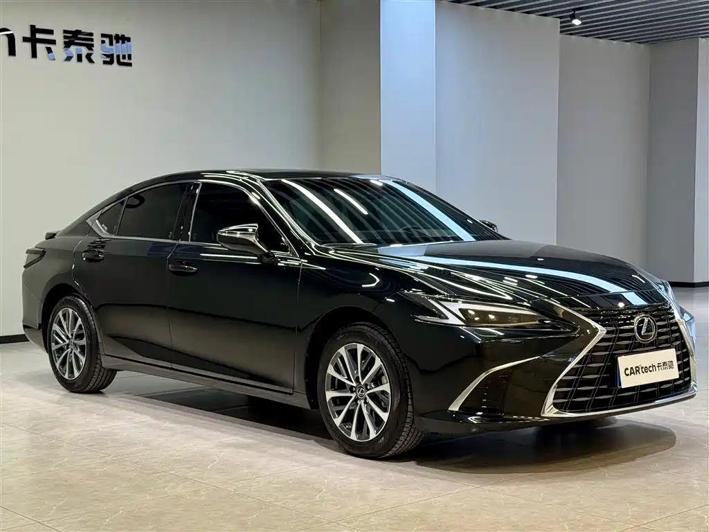 Lexus Lexus ES 2025 200 Premium Edition 2026 - thumbnail 2