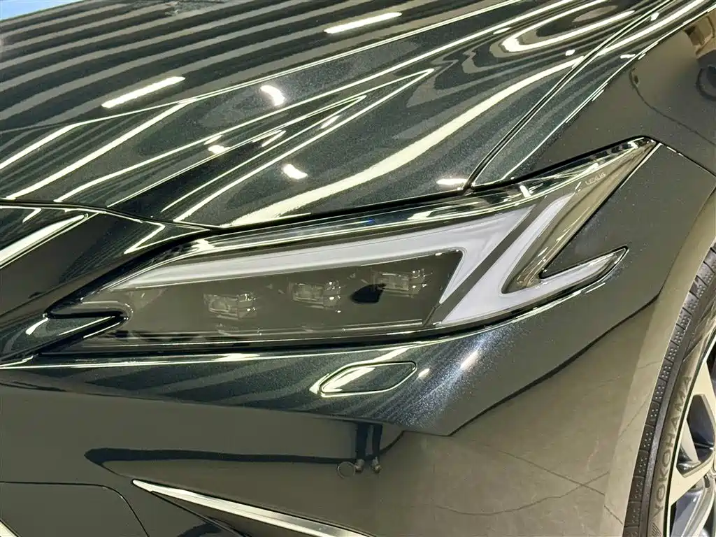 Lexus Lexus ES 2025 200 Premium Edition 2026 - thumbnail 8