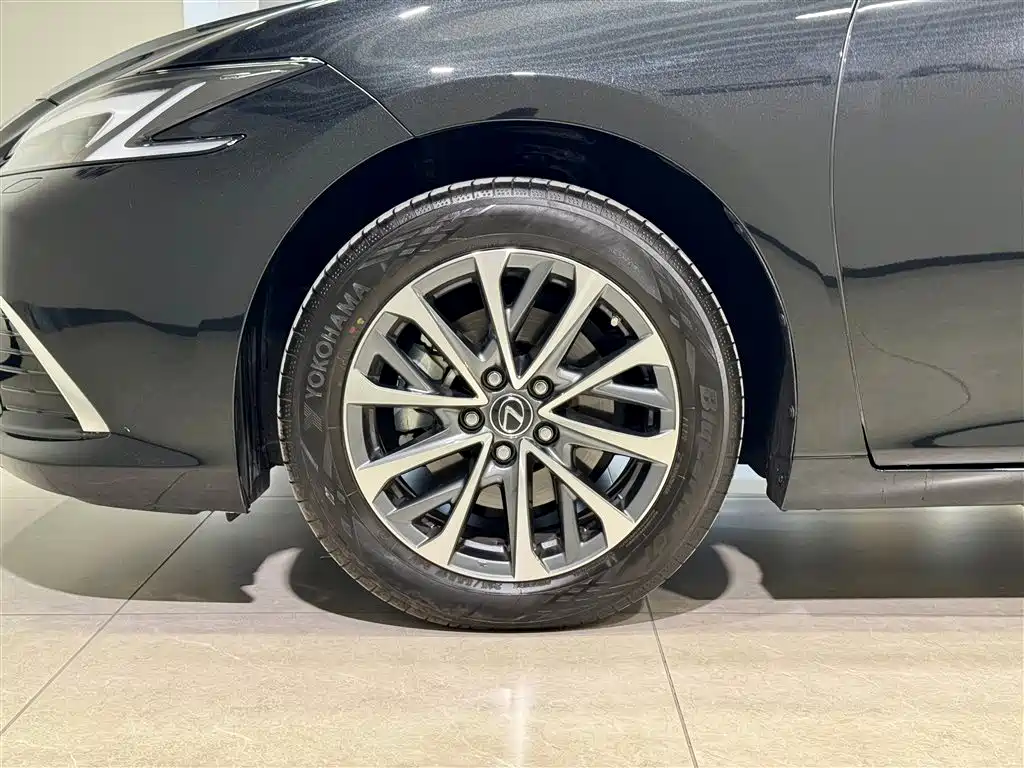 Lexus Lexus ES 2025 200 Premium Edition 2026 - thumbnail 10