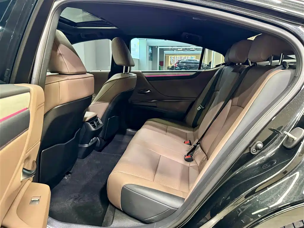 Lexus Lexus ES 2025 200 Premium Edition 2026 - thumbnail 19
