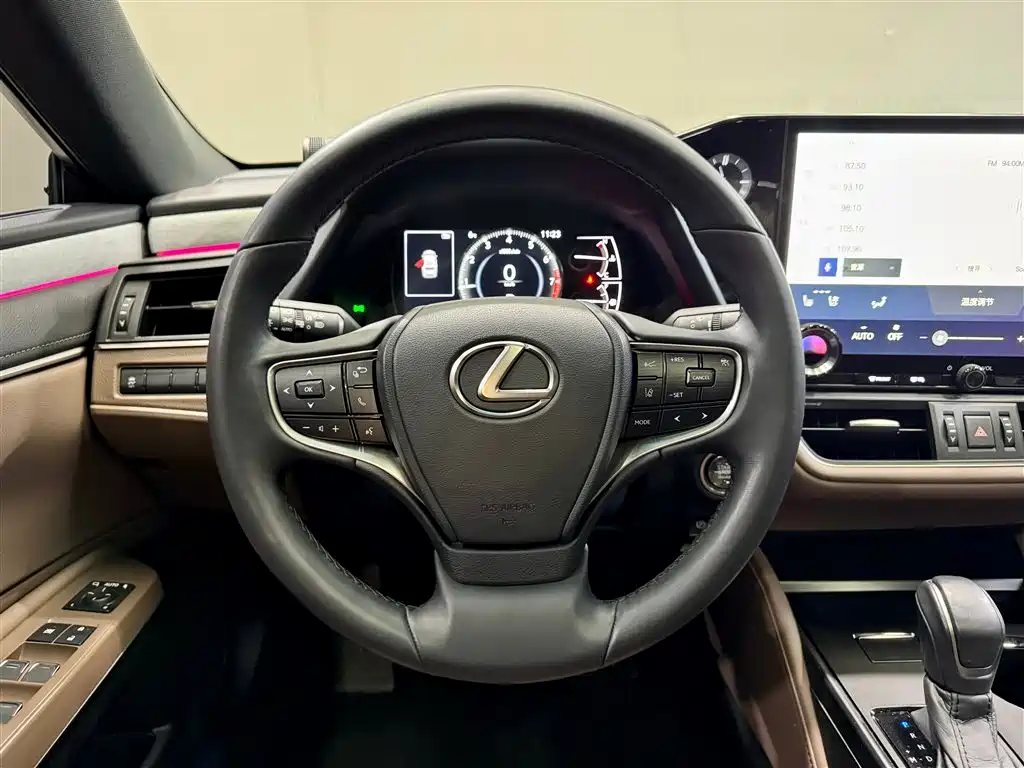 Lexus Lexus ES 2025 200 Premium Edition 2026 - thumbnail 23