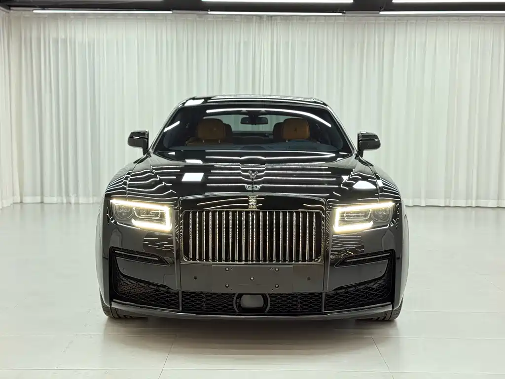 Rolls-Royce Ghost 2022 6.7T Black Badge 2022 - thumbnail 2